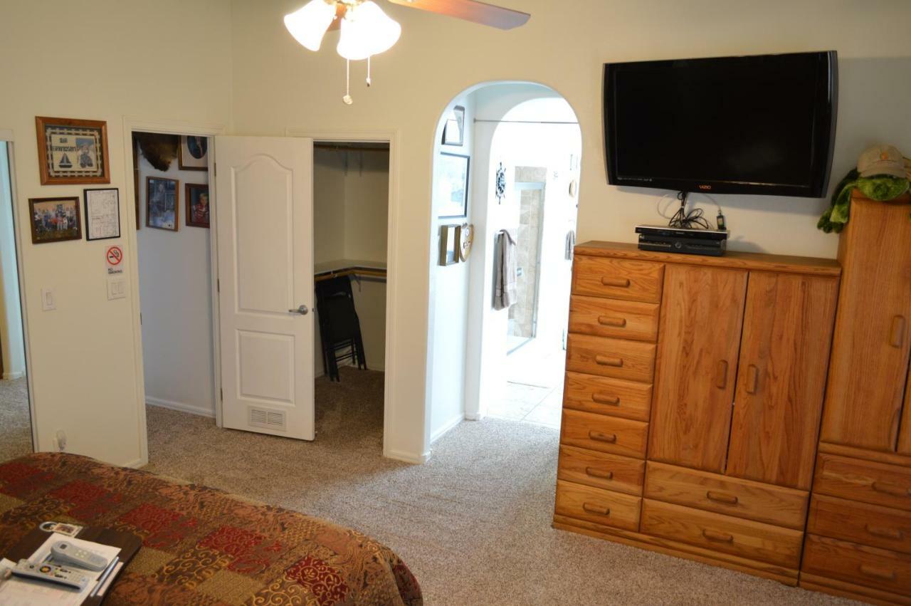 The Bear'S Den B&B Page Extérieur photo
