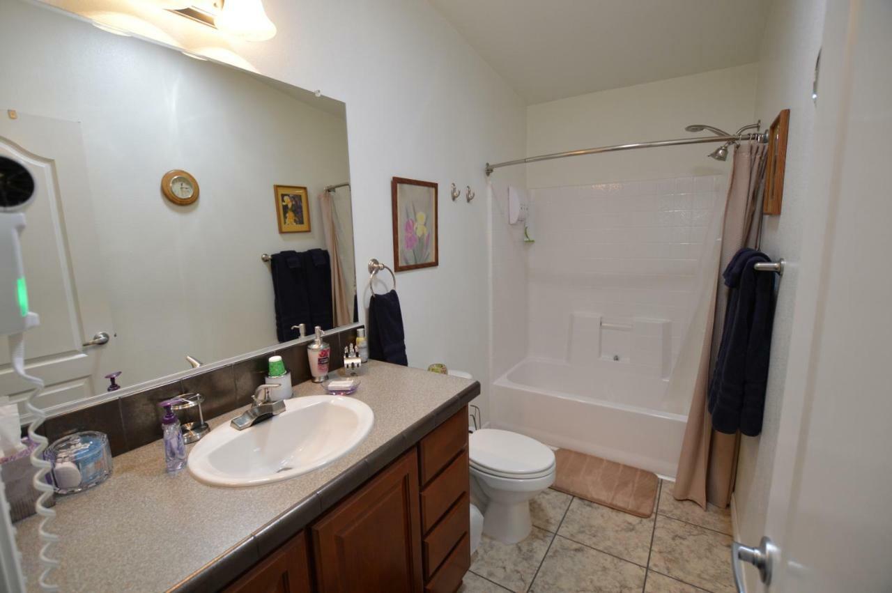 The Bear'S Den B&B Page Extérieur photo